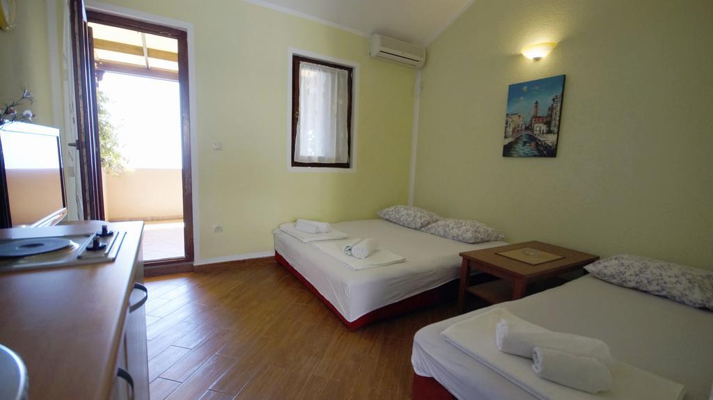 Apartmani Zona Sveti Stefan Exterior photo