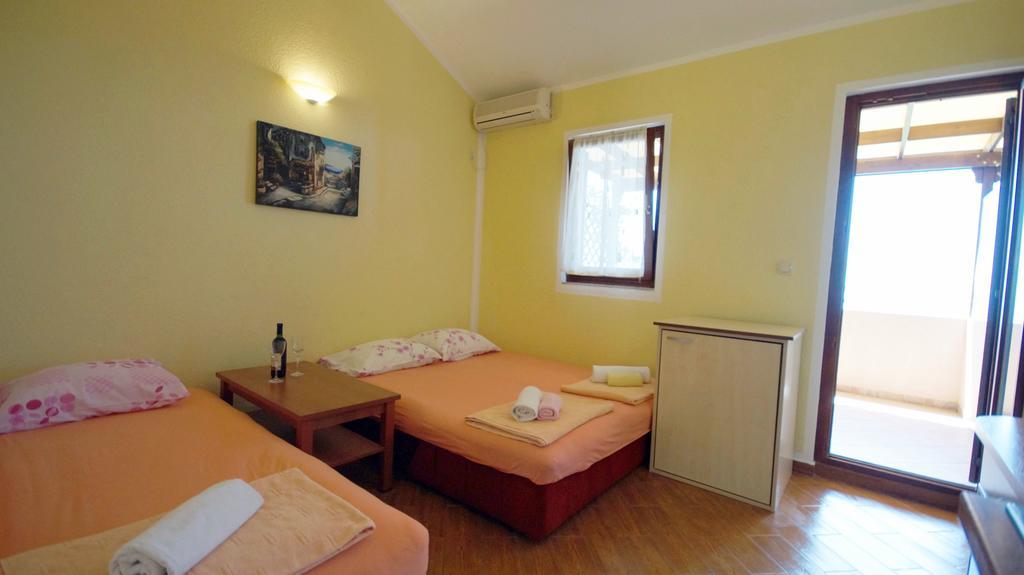 Apartmani Zona Sveti Stefan Exterior photo